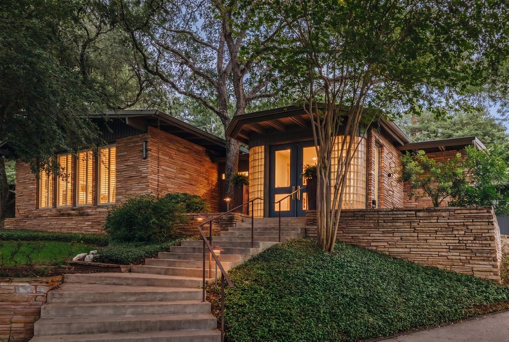3304 Cherry Tree CIR, Austin, TX 78731