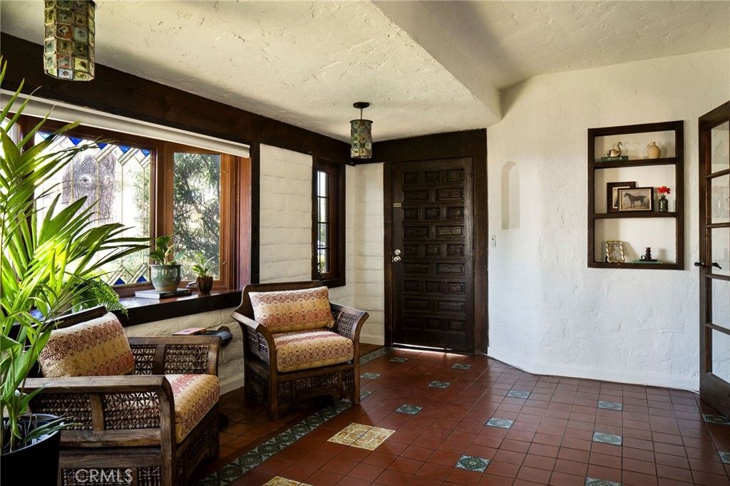Image 1 of property listing at 11318 Martha, North Hollywood, CA 91601