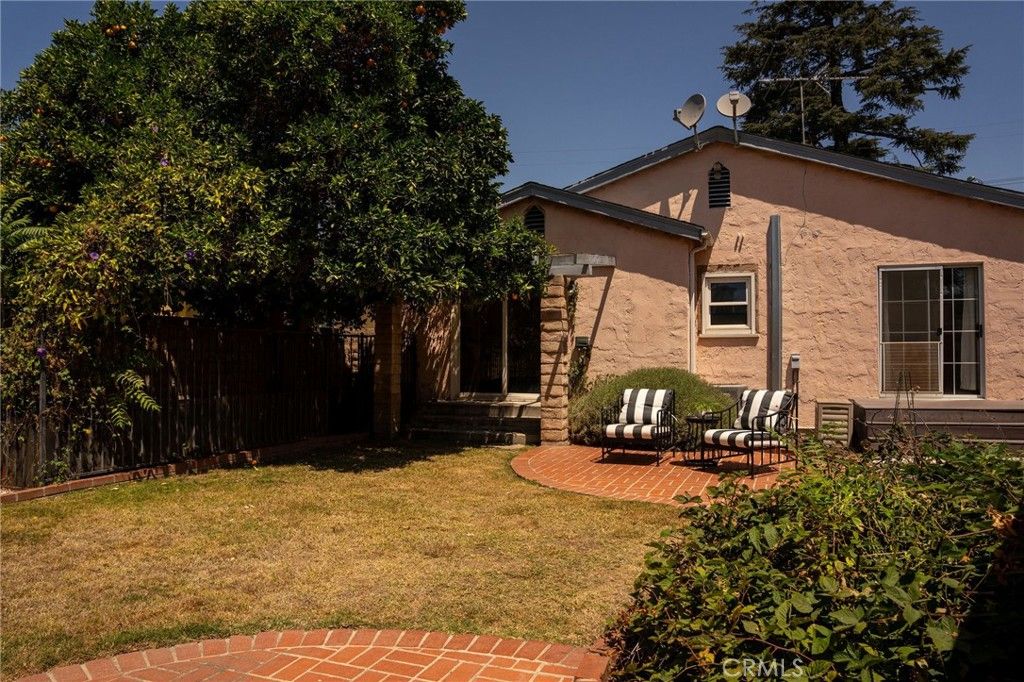 Image 28 of property listing at 11318 Martha, North Hollywood, CA 91601