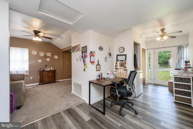204 E LAKESHORE DR, Browns Mills, NJ 08015