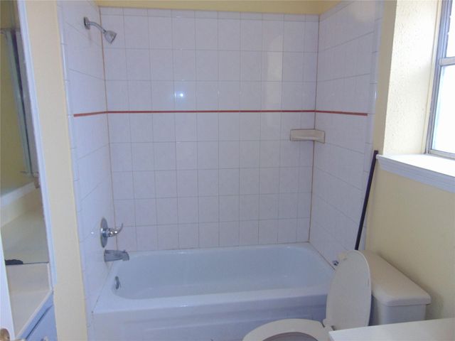 12300 Brookglade Circle 74, Houston, TX 77099