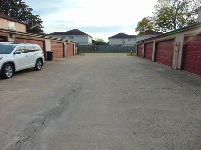 12300 Brookglade Circle 74, Houston, TX 77099