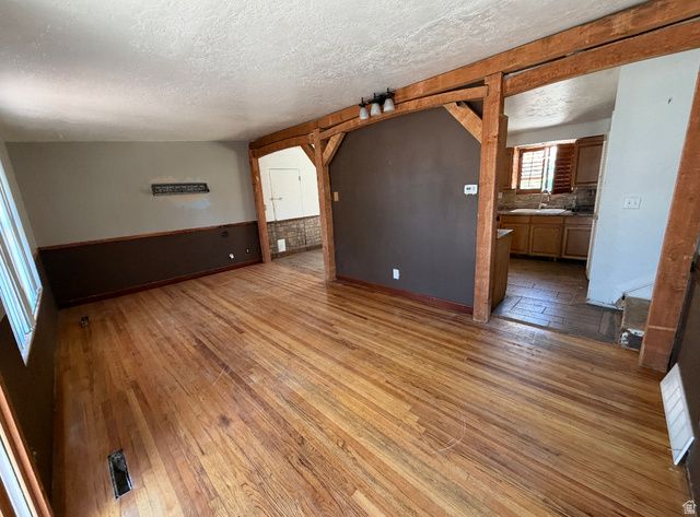 604 W SPACERAMA DR, Murray, UT 84123