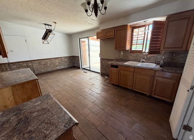 604 W SPACERAMA DR, Murray, UT 84123