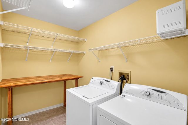 148 Setter Place, Freehold, NJ 07728