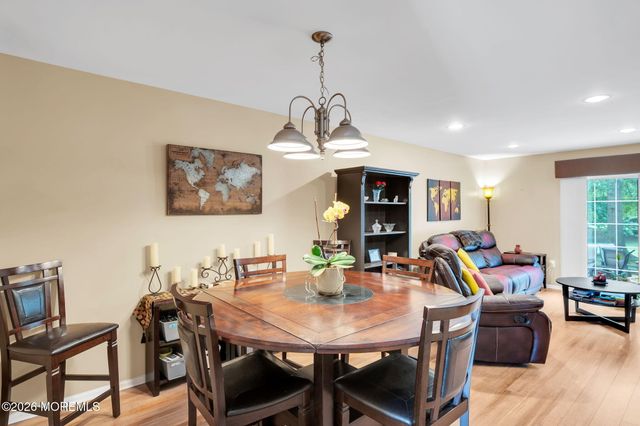148 Setter Place, Freehold, NJ 07728