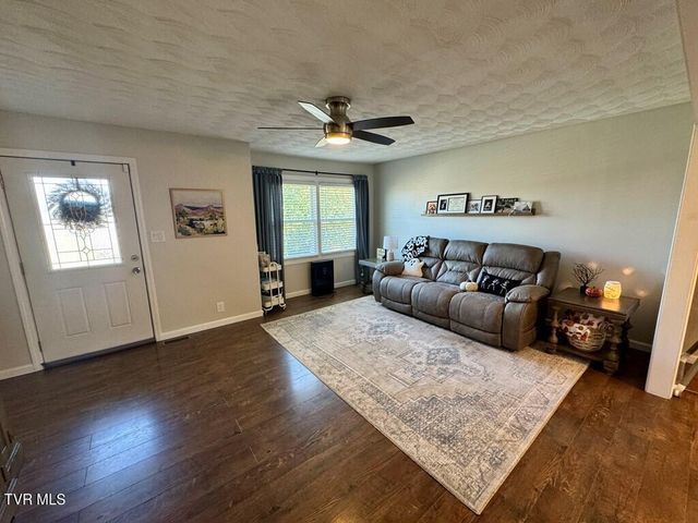 218 Green Acres Drive, Chilhowie, VA 24319