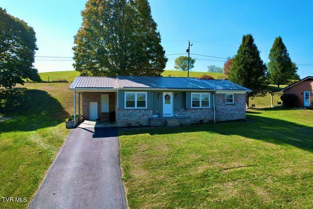 218 Green Acres Drive, Chilhowie, VA 24319