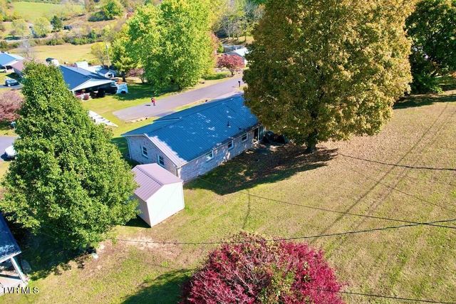 218 Green Acres Drive, Chilhowie, VA 24319