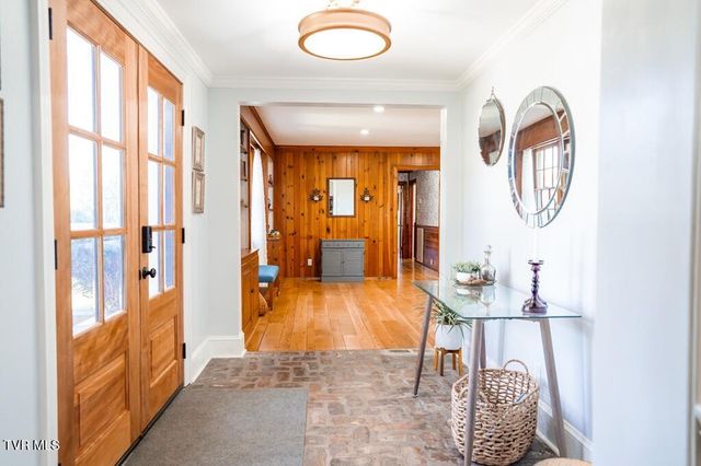 100 Earlway Road, Bristol, TN 37620