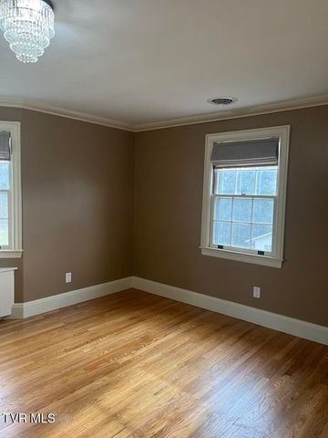 100 Earlway Road, Bristol, TN 37620