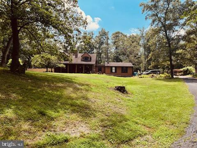 230 UNION HALL RD, Carlisle, PA 17013