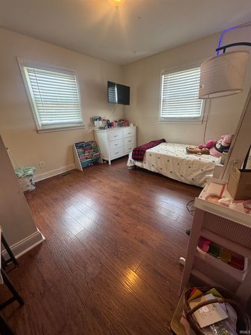 909 N Kelsey Avenue, Evansville, IN 47711