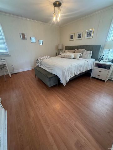 909 N Kelsey Avenue, Evansville, IN 47711