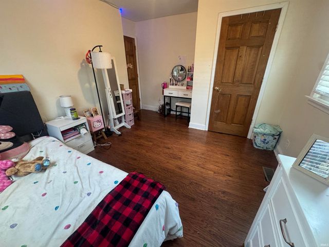 909 N Kelsey Avenue, Evansville, IN 47711