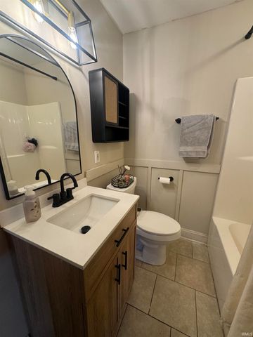 909 N Kelsey Avenue, Evansville, IN 47711