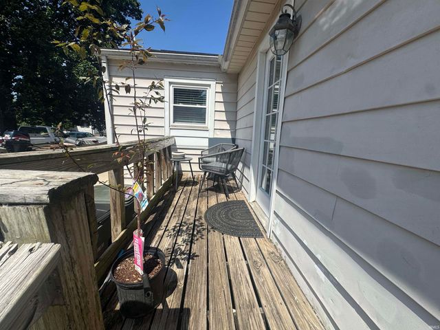909 N Kelsey Avenue, Evansville, IN 47711