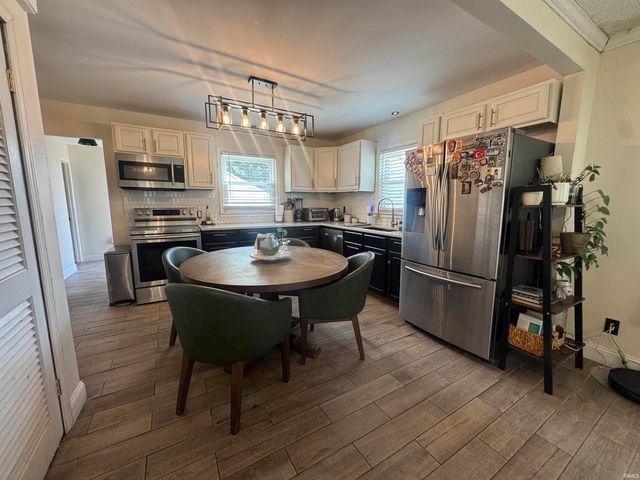 909 N Kelsey Avenue, Evansville, IN 47711