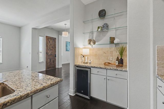 108 Milan CT, Horseshoe Bay, TX 78657