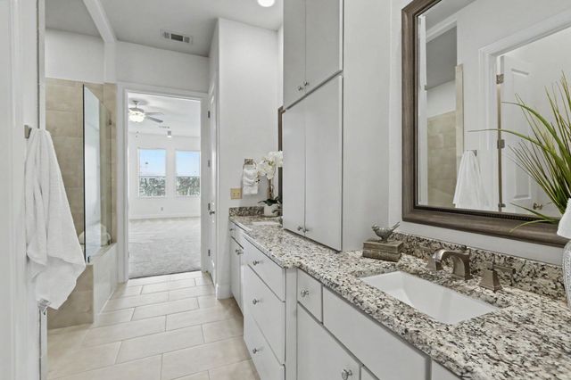 108 Milan CT, Horseshoe Bay, TX 78657