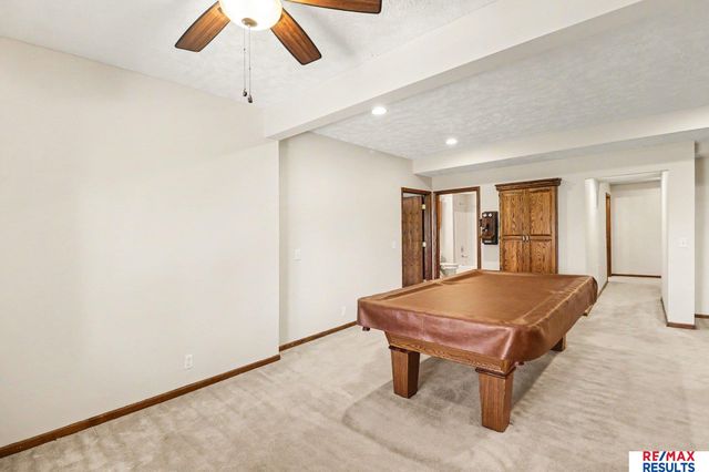 8126 S 93 Street, La Vista, NE 68128