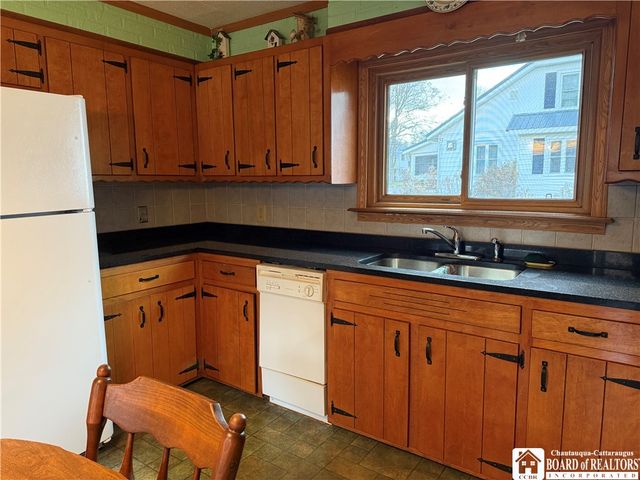 87 South Street, Cattaraugus, NY 14719