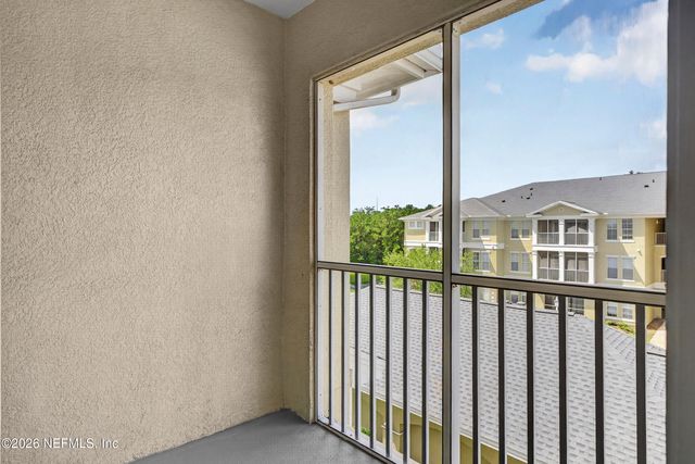 8290 GATE Parkway W 817, Jacksonville, FL 32216