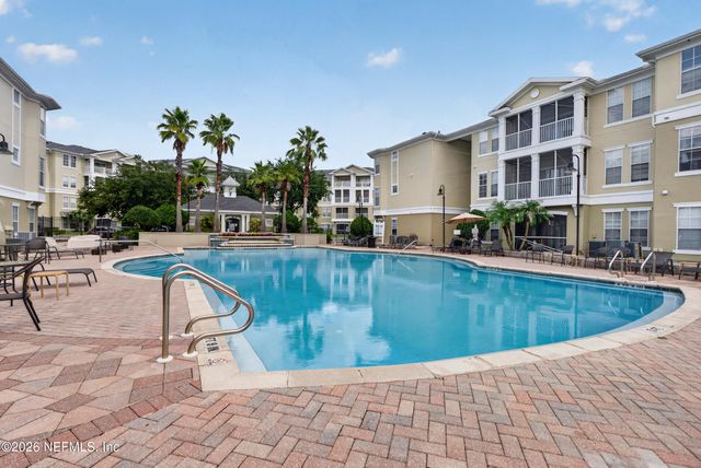 8290 GATE Parkway W 817, Jacksonville, FL 32216