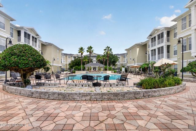 8290 GATE Parkway W 817, Jacksonville, FL 32216