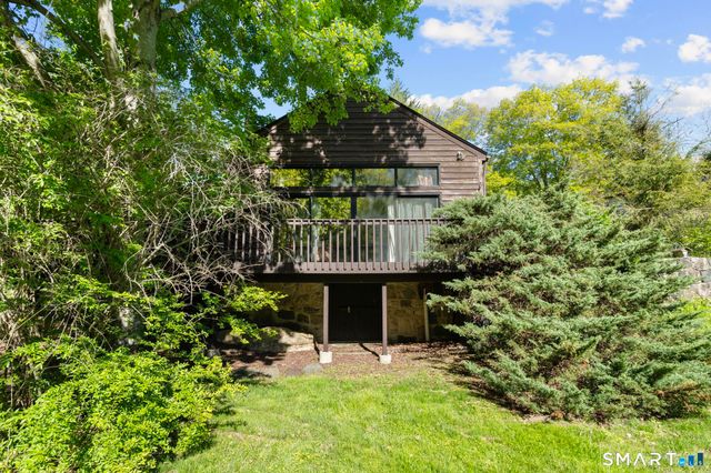 2596 High Ridge Road, Stamford, CT 06903