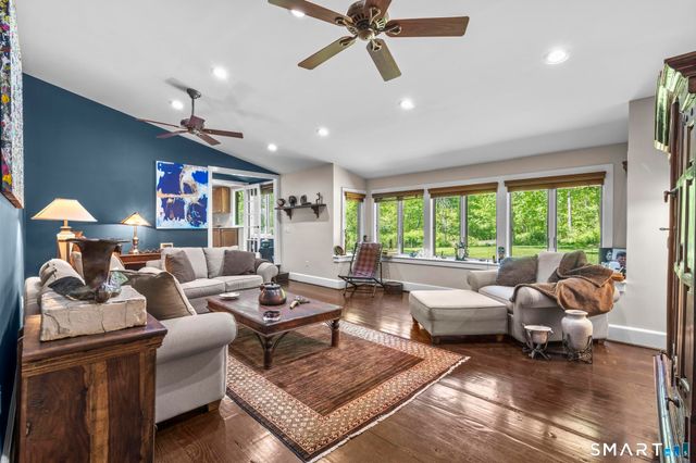 2596 High Ridge Road, Stamford, CT 06903