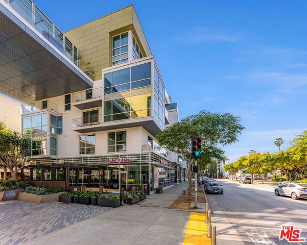 1705 Ocean Avenue 208, Santa Monica, CA 90401