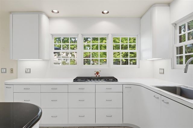 700 Avon Road, Ann Arbor, MI 48104