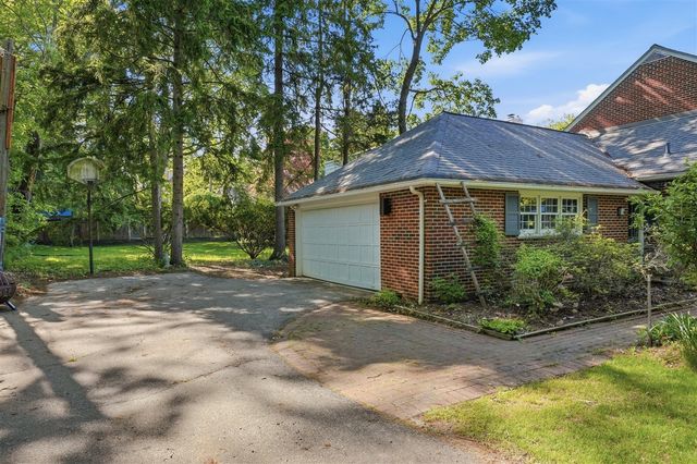 700 Avon Road, Ann Arbor, MI 48104