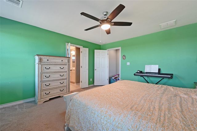 160 Thornless CIR, Buda, TX 78610