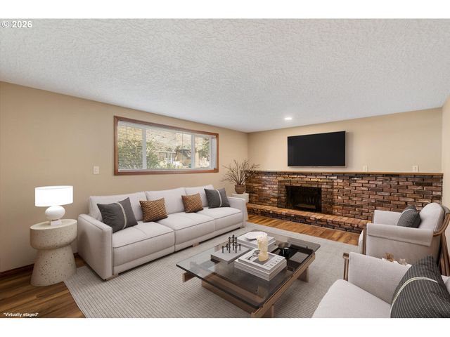 9301 Ne PINECREEK St, Vancouver, WA 98664