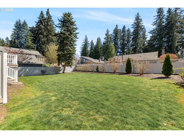 9301 Ne PINECREEK St, Vancouver, WA 98664