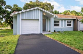 5586 N LAKEWOOD Circle A, Margate, FL 33063