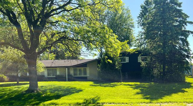 29360 Woodhaven Lane, Southfield City, MI 48076