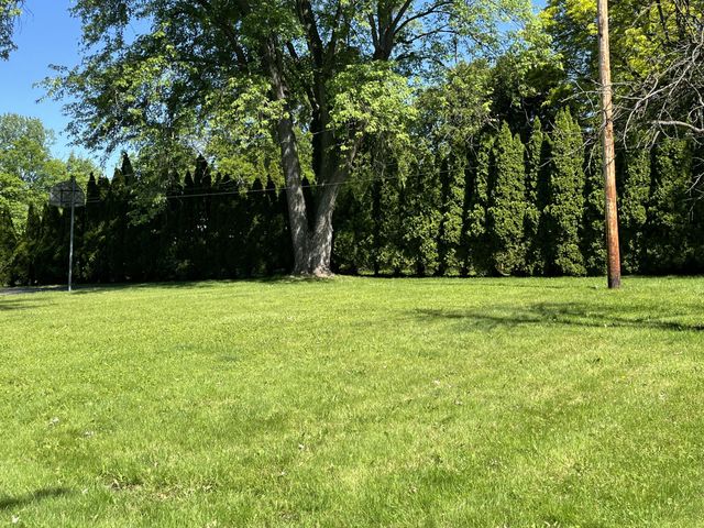 29360 Woodhaven Lane, Southfield City, MI 48076