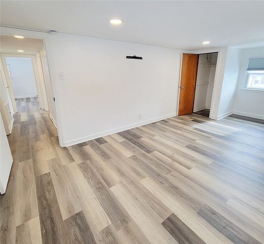 805 Laura Ave, West Mifflin, PA 15122