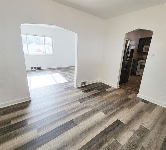 805 Laura Ave, West Mifflin, PA 15122