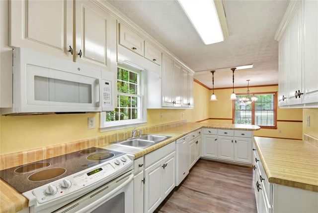 1448 Ironwood Court, Grayson, GA 30017