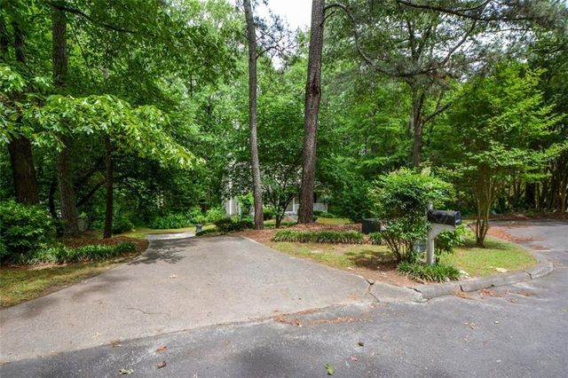1448 Ironwood Court, Grayson, GA 30017