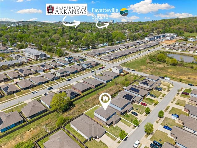 1209 S Ivory Bill Lane, Fayetteville, AR 72701