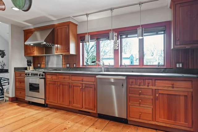 171 Gates Street, Portsmouth, NH 03801