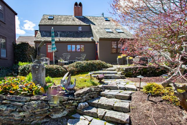 171 Gates Street, Portsmouth, NH 03801