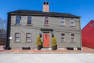 171 Gates Street, Portsmouth, NH 03801