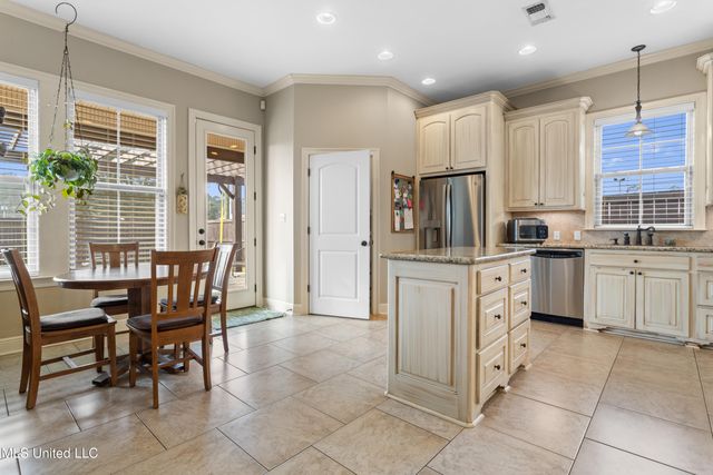 3939 Acadian Village Drive, Ocean Springs, MS 39564