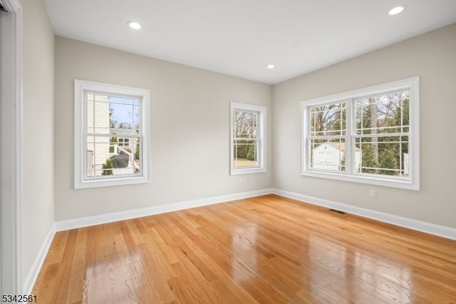 118 Cambridge Rd, Westfield Town, NJ 07090